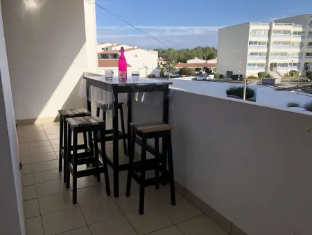 T2 rénové 4 couchages, balcon, parking à 200m plage : photo 15