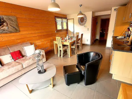Appartement T3 lumineux avec terrasse montagne aux Gets : photo 3