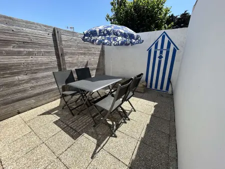 Maison cosy 2 pièces, plage et centre à 300m, terrasse, TV, animaux permis - La Guérinière - Photo 9