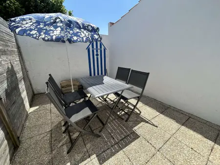 Maison cosy 2 pièces, plage et centre à 300m, terrasse, TV, animaux permis - La Guérinière - Photo 10