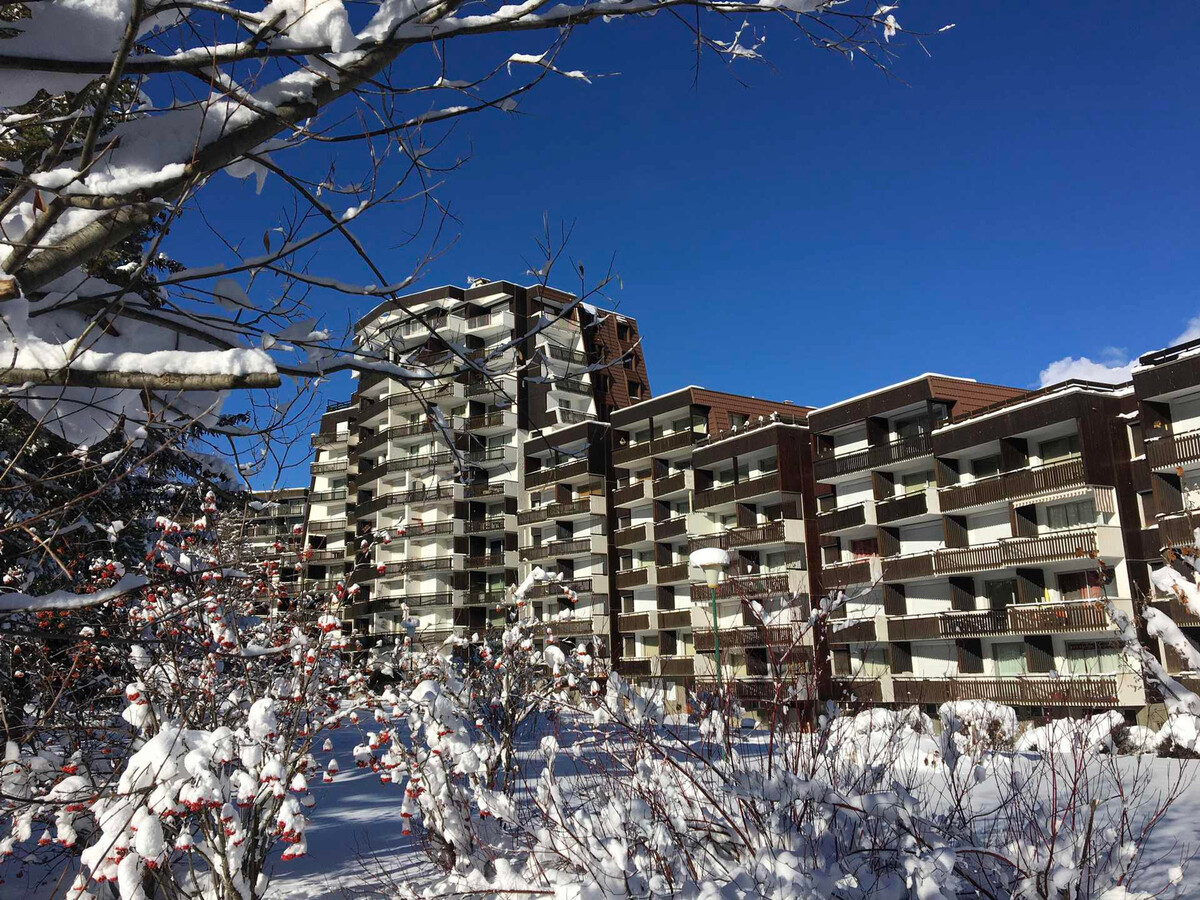 Studio 38 m² rénové, balcon vue pistes à La Salle-les-Alpes - Photo 12