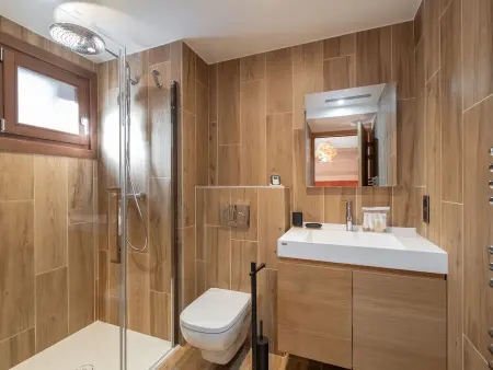 Spacieux 4 chambres à Courchevel avec parking et wifi : photo 9