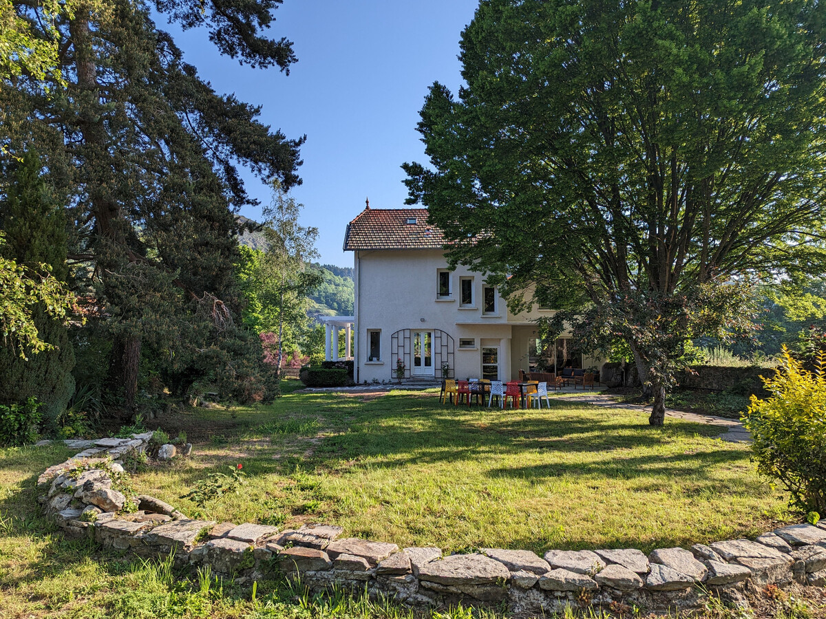 Gîte « La Maison des Pauls » - 14 pers., piscine et parc à Chamalières - Photo 3