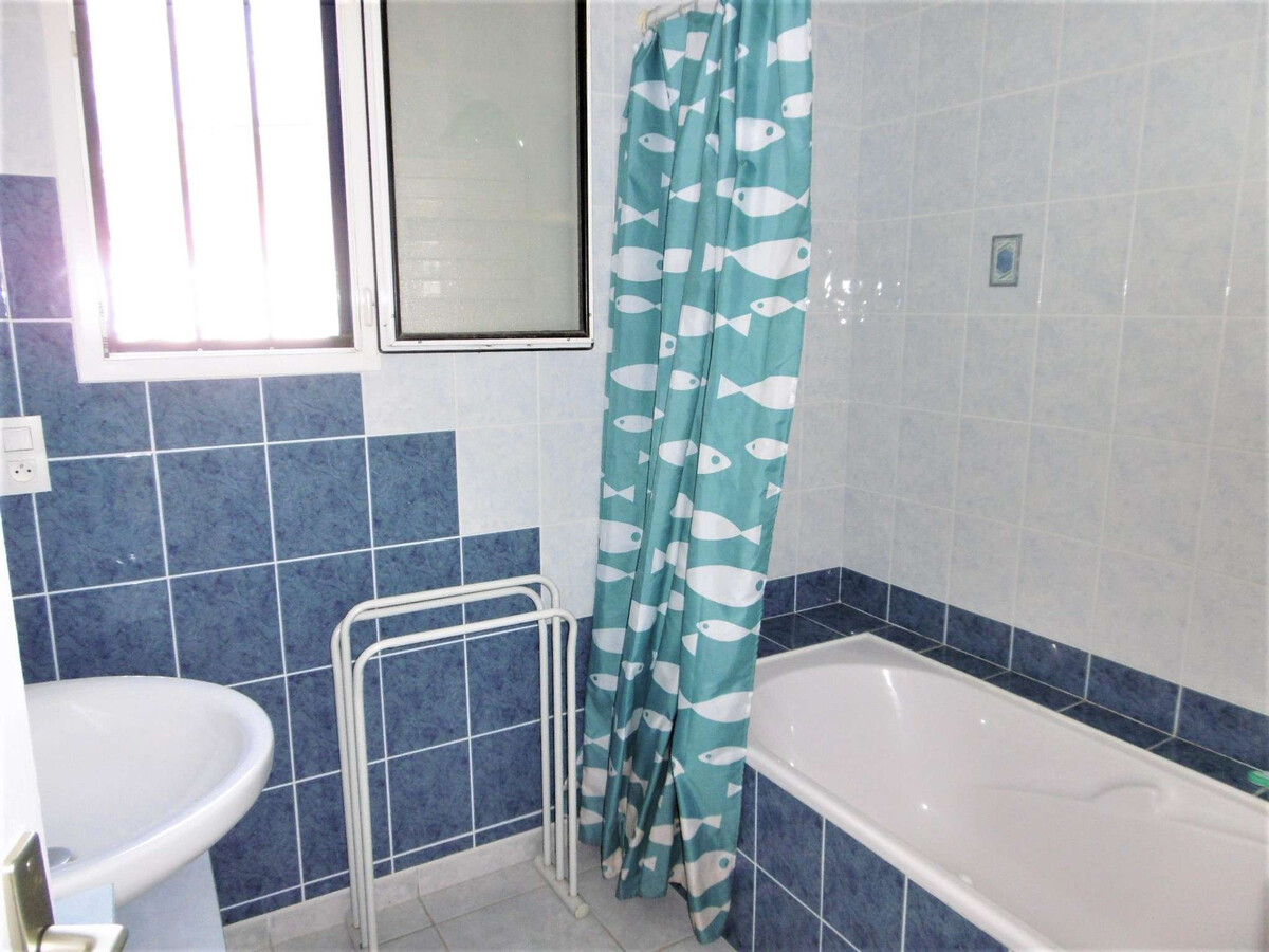 Maison 12 pers, 4 chambres à Sarzeau avec vue mer et jardin - Photo 17