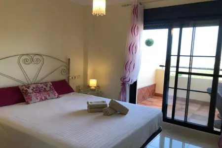 Costa Brisas Almayate, Agréable maison de vacances à Malaga avec bain à remous - Photo 3