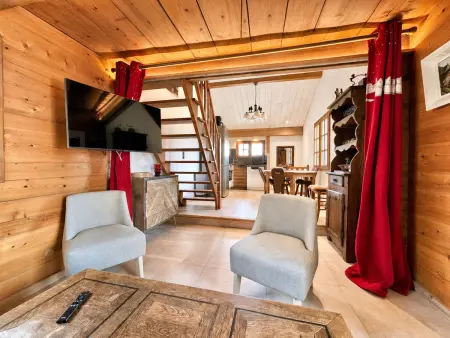Chalet rénové avec vue Mont Charvin et WiFi, Chalet 4 personnes à Crest Voland - Photo 1