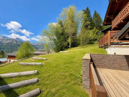 Chalet rénové avec vue Mont Charvin et WiFi, Chalet 4 personnes à Crest Voland - Photo 6