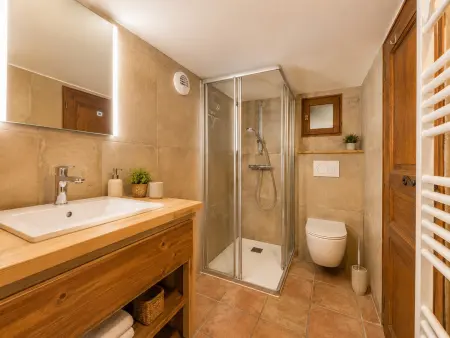 Chalet rénové avec vue Mont Charvin et WiFi, Chalet 4 personnes à Crest Voland - Photo 10