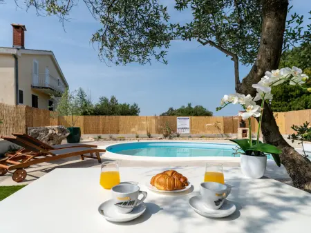 Location maison à Sv. Filip i Jakov, Pacin