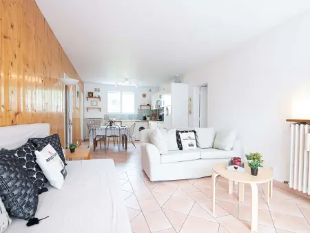 Location appartement à Saint Lary Soulan, Appartement proche centre Saint-Lary, balcon sud, 7-8 pers, parking