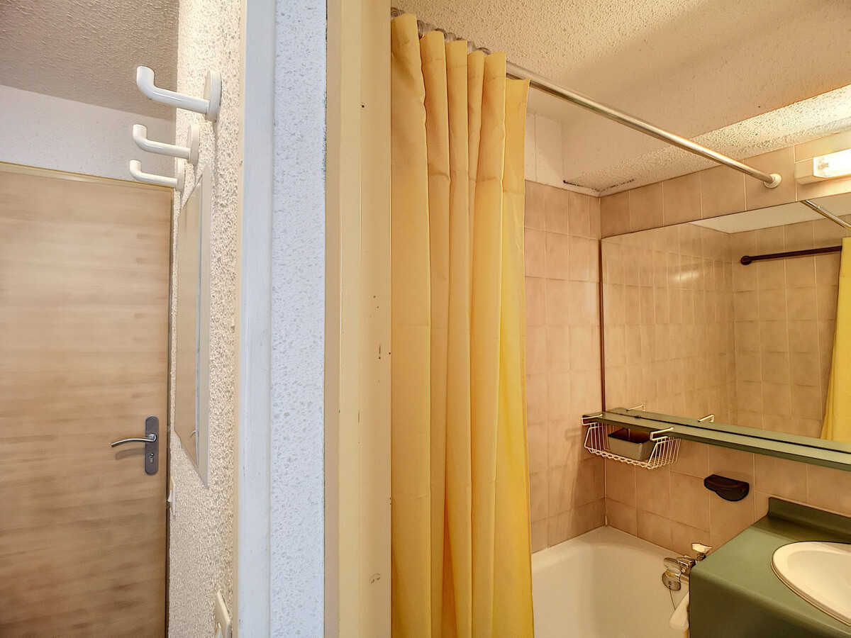 Studio ski aux pieds pour 3 pers, Les Menuires - Photo 7