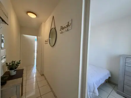 Appartement 2 pièces, balcon vue mer, parking privé, plage des Demoiselles - Photo 5