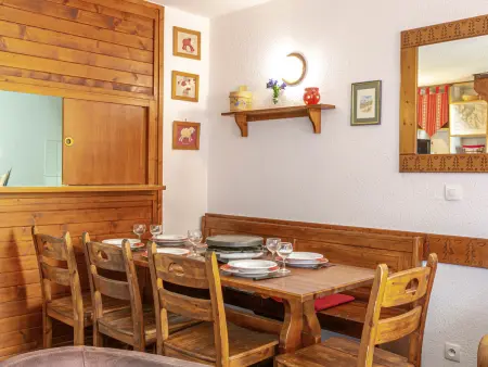 Duplex 4 pièces Val-d'Isère, vue village et ski aux pieds : photo 4