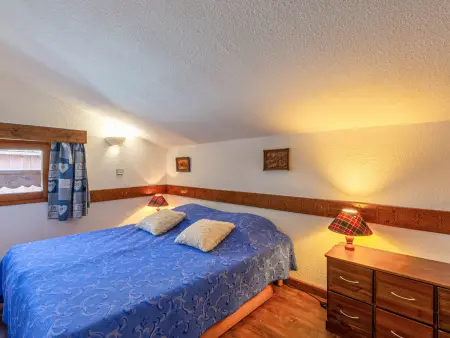 Duplex 4 pièces Val-d'Isère, vue village et ski aux pieds : photo 11