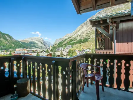 Duplex 4 pièces Val-d'Isère, vue village et ski aux pieds : photo 14