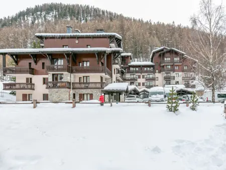 Duplex 4 pièces Val-d'Isère, vue village et ski aux pieds : photo 21
