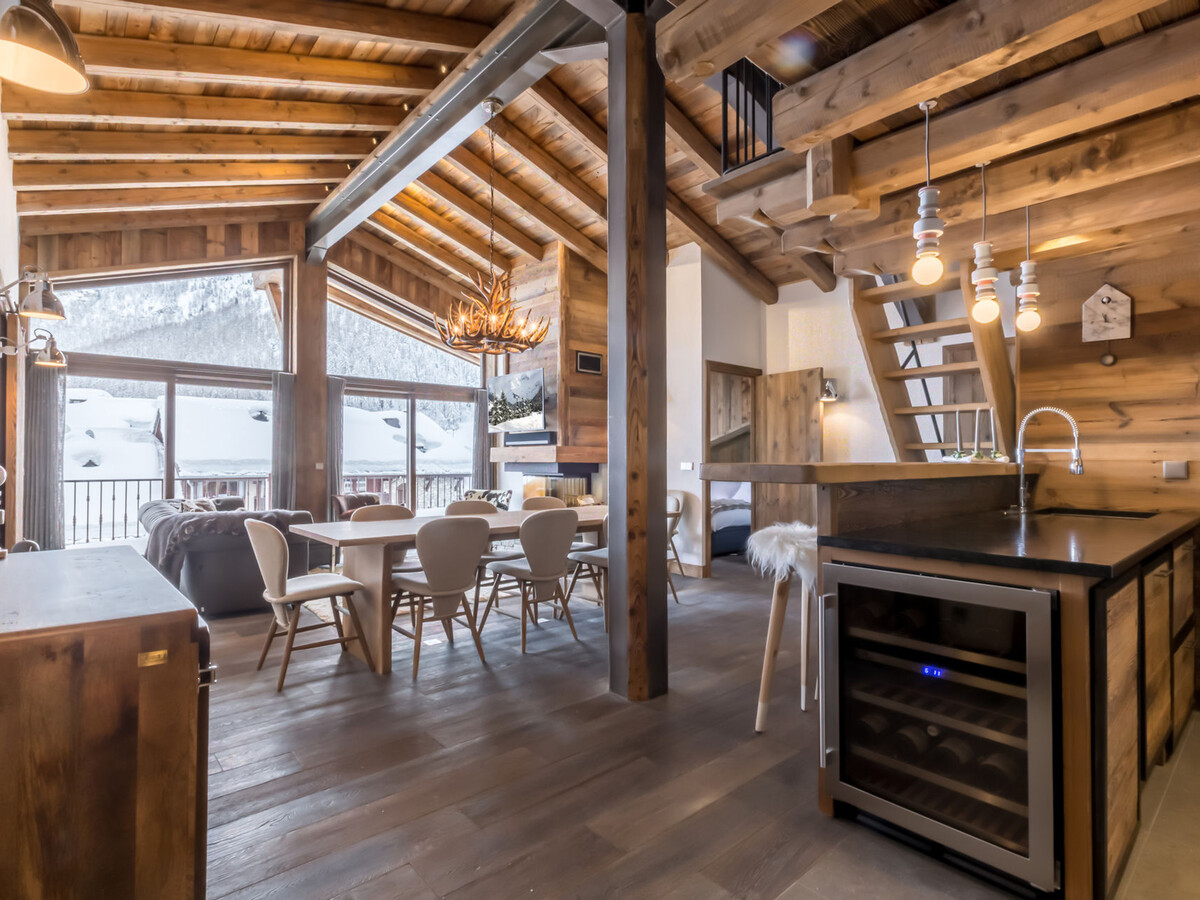 Luxe 5 pièces dernier étage, pied des pistes à Val-d'Isère - Photo 2