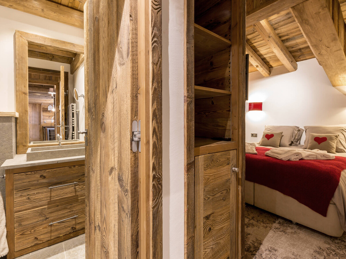 Luxe 5 pièces dernier étage, pied des pistes à Val-d'Isère - Photo 9