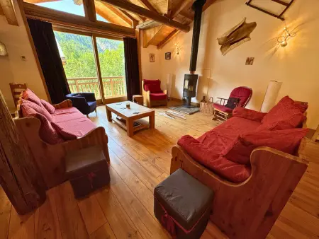 Location appartement à Saint Martin de Belleville Les Menuires, Chalet Confort 4 Ch, 3 SDB, Proche 3 Vallées, Wifi Gratuit