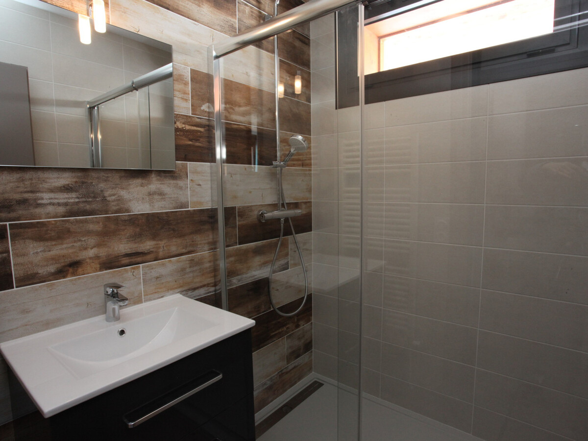Bel appartement rénové 6 pers, près des pistes, balcon, wifi - Photo 9