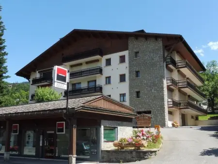 Studio + cabine à Megève, balcon sud, 550m des remontées : photo 15