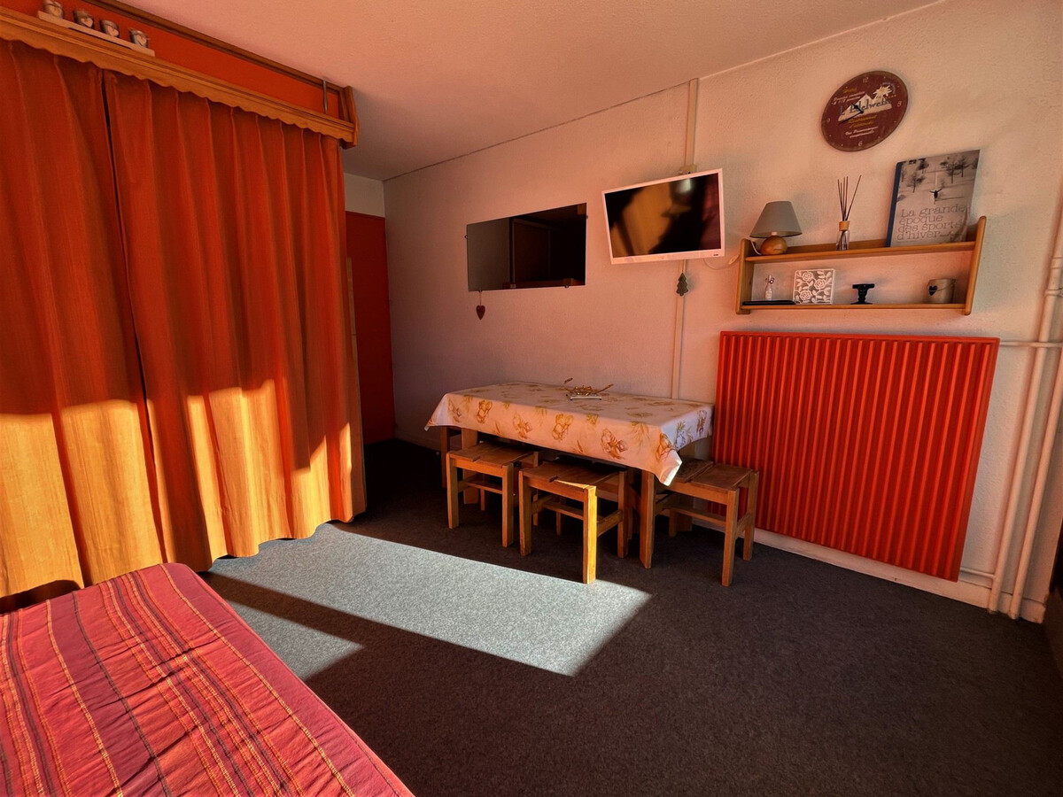 Studio 4 pers ski au pied aux Menuires, animaux admis - Photo 4