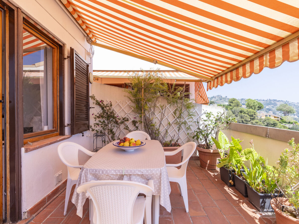 Appartement vue mer à Ospedaletti, terrasse 30 m² - Photo 1
