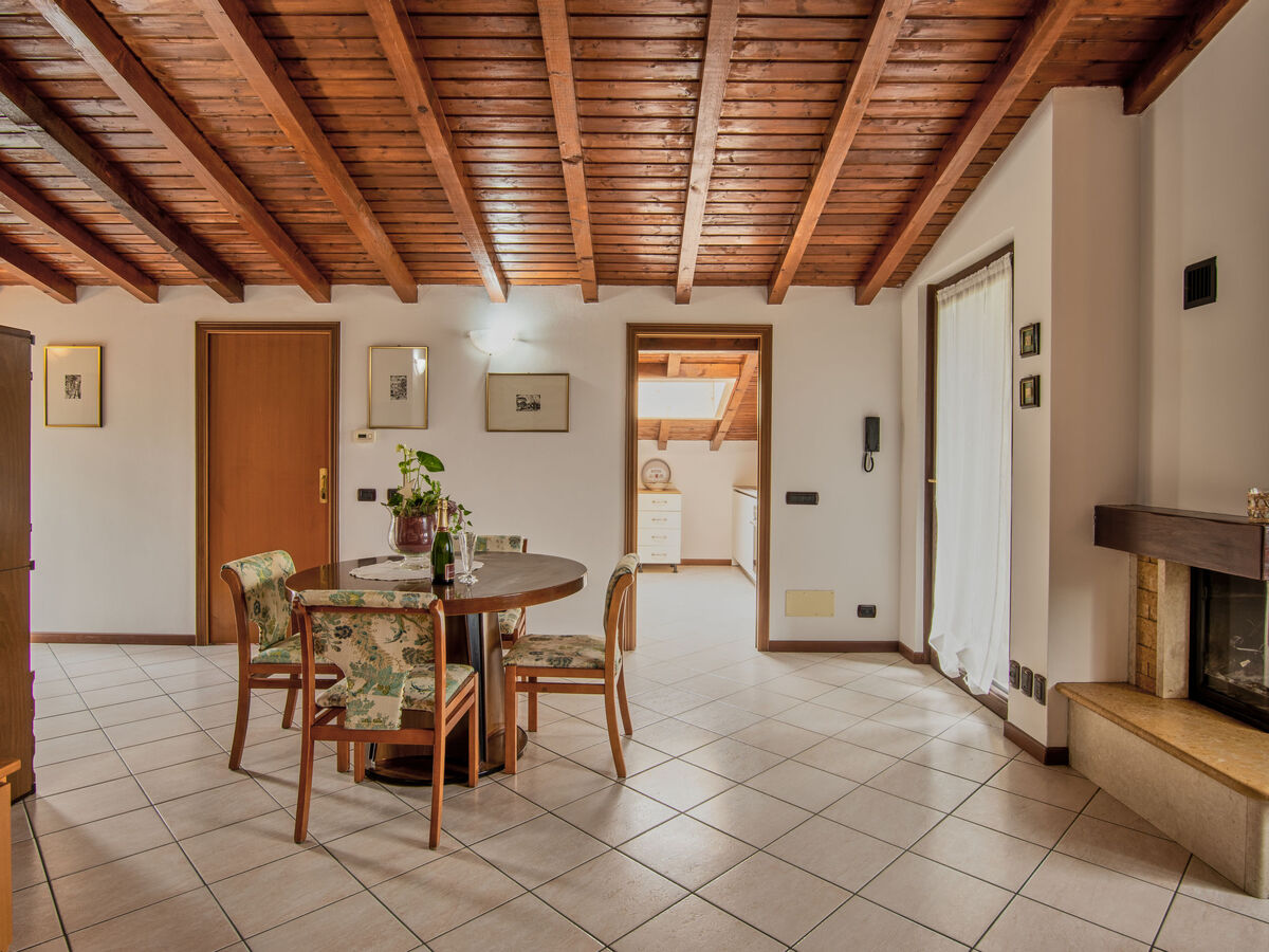 Appartement Azalea à Como, 3 chambres, balcon - Photo 8