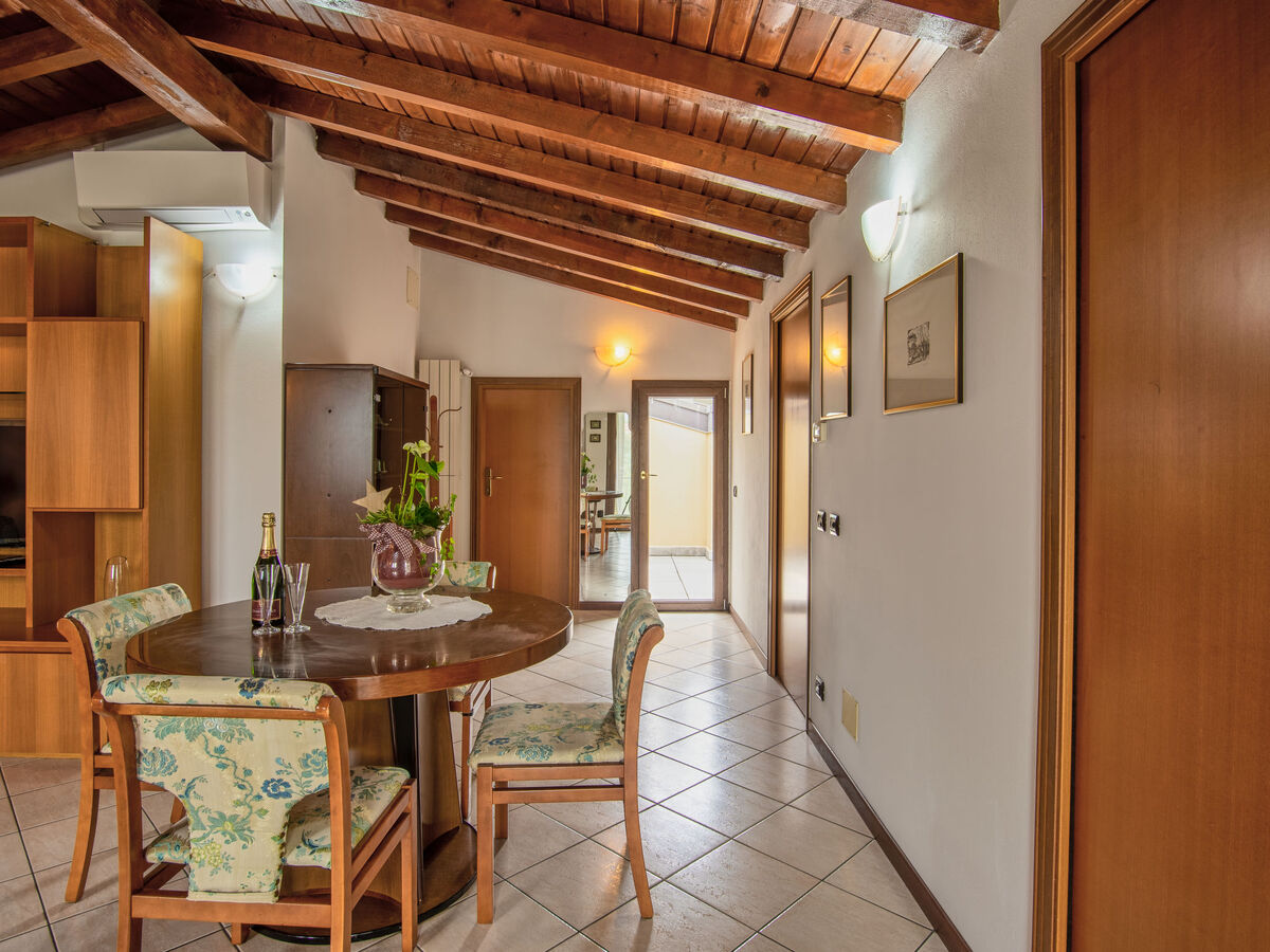 Appartement Azalea à Como, 3 chambres, balcon - Photo 9