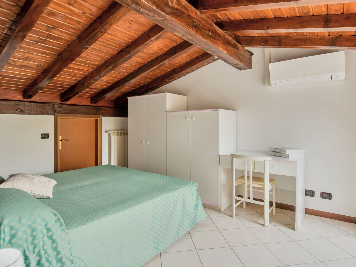 Appartement Azalea à Como, 3 chambres, balcon - Photo 17