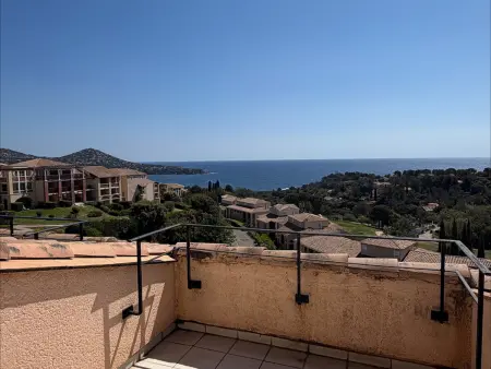 Duplex 3 pièces vue mer avec solarium à Saint-Raphaël : photo 10