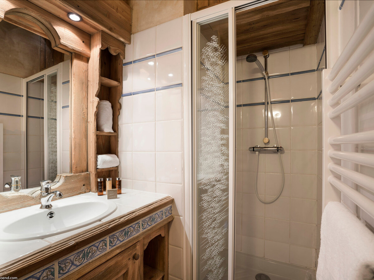 Courchevel 1850 Duplex Mezzanine 6 Pers, Ski aux Pieds, Parking - Photo 9