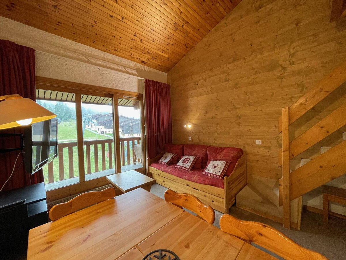 Appart 2 pièces mezzanine 6 pers, balcon sud, skis aux pieds - Photo 2