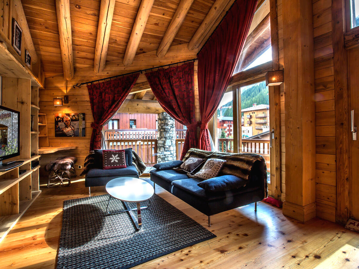 Appartement 6 personnes avec cheminée et balcon sud à Val-d'Isère - Photo 2