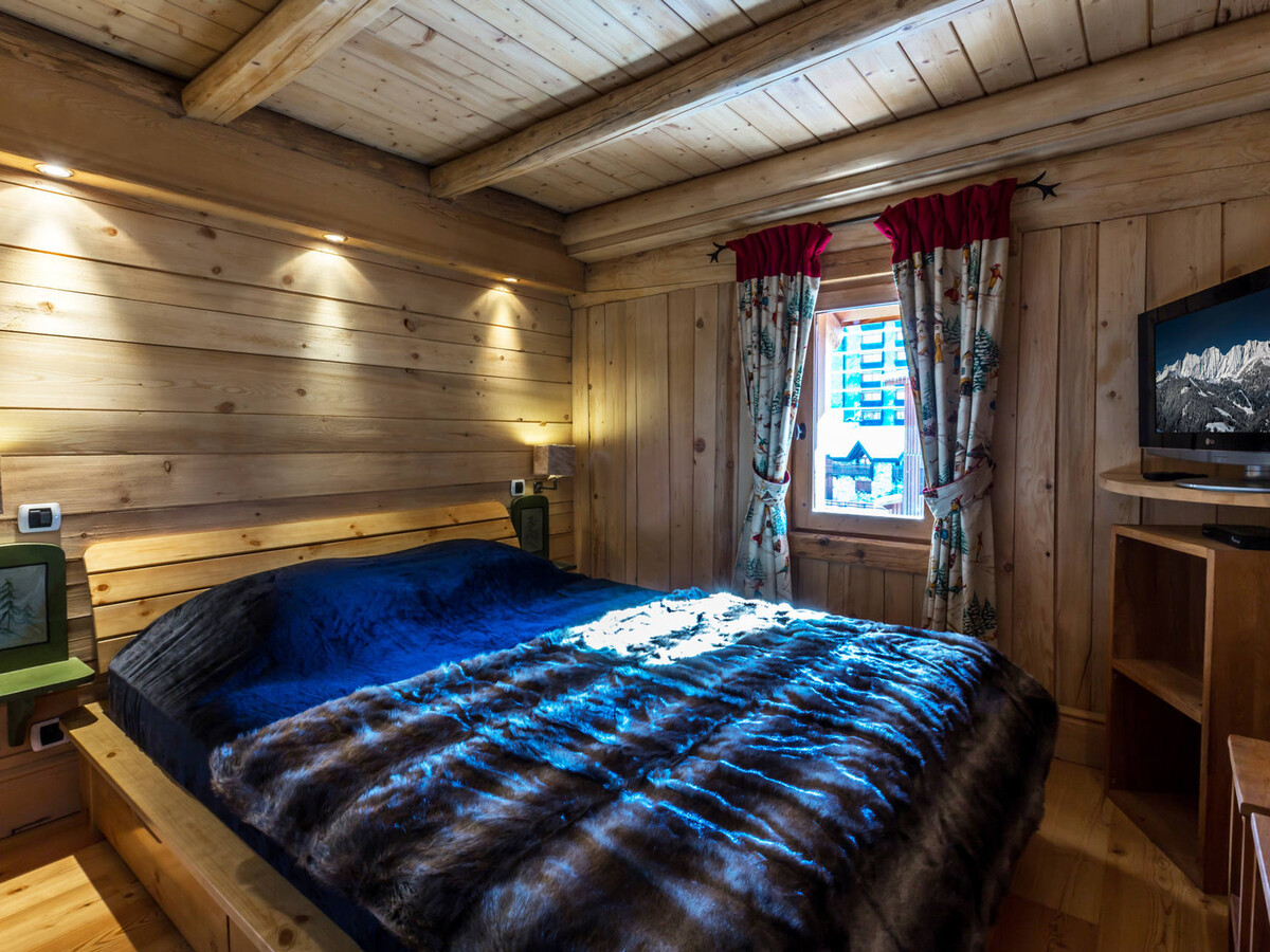 Appartement 6 personnes avec cheminée et balcon sud à Val-d'Isère - Photo 8