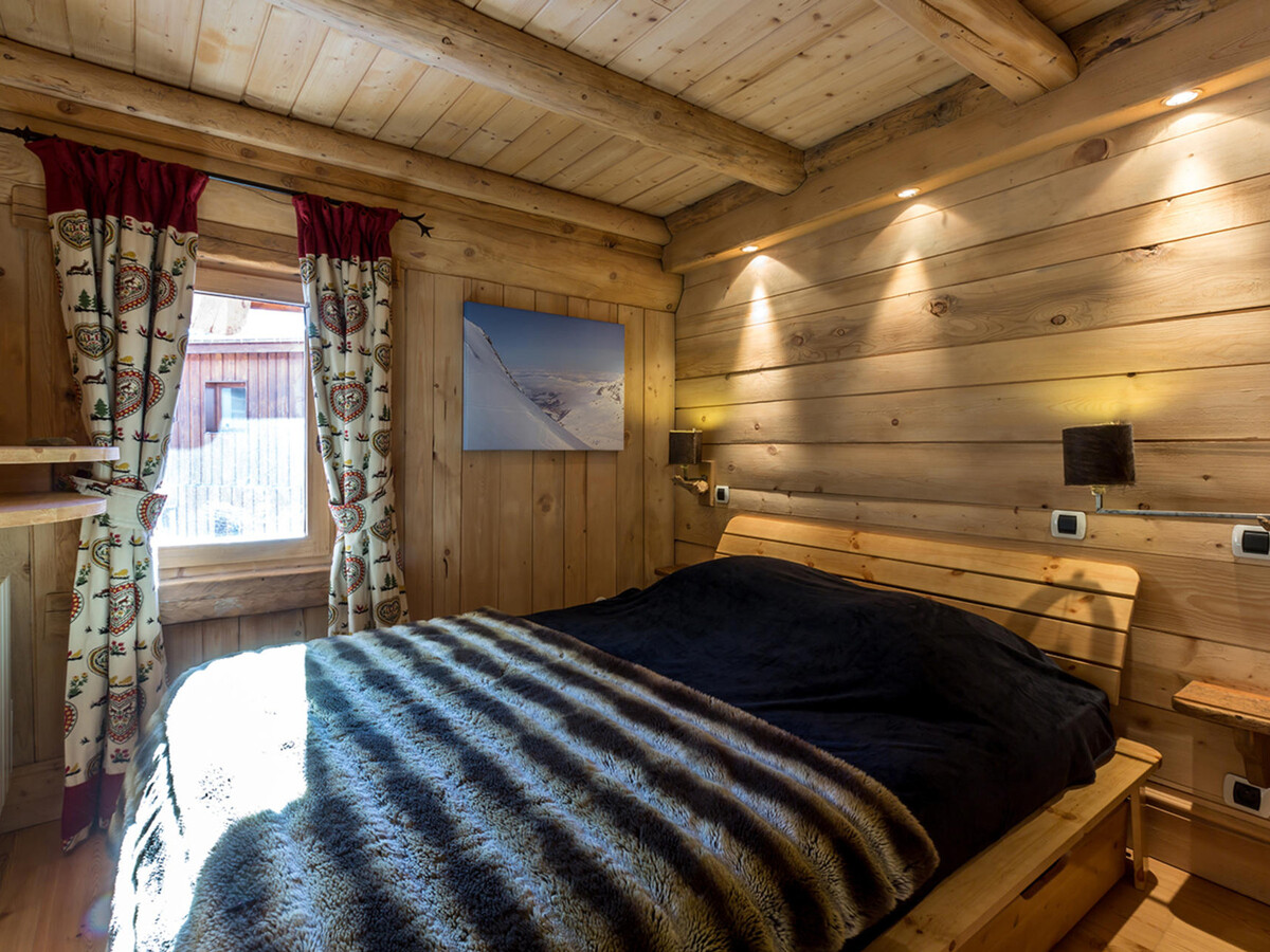 Appartement 6 personnes avec cheminée et balcon sud à Val-d'Isère - Photo 9