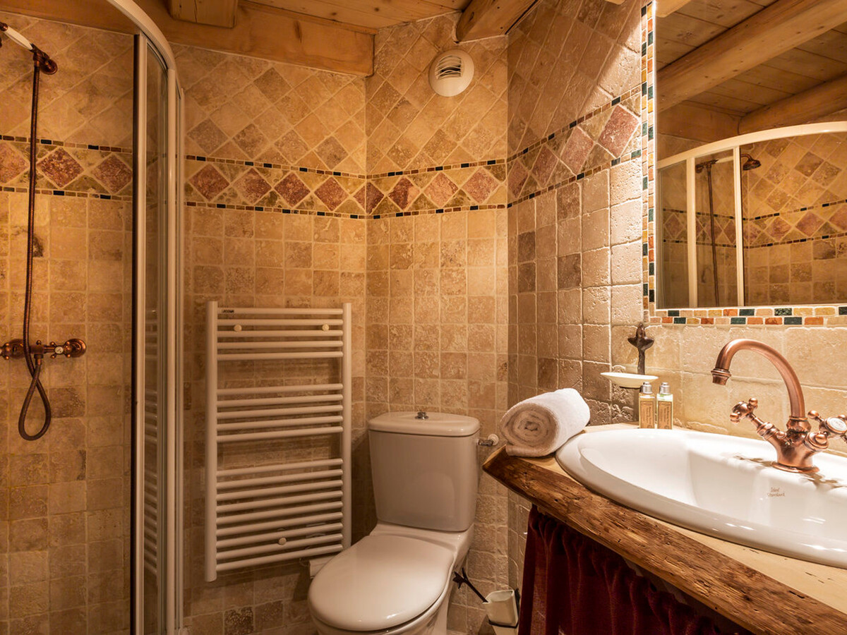 Appartement 6 personnes avec cheminée et balcon sud à Val-d'Isère - Photo 12