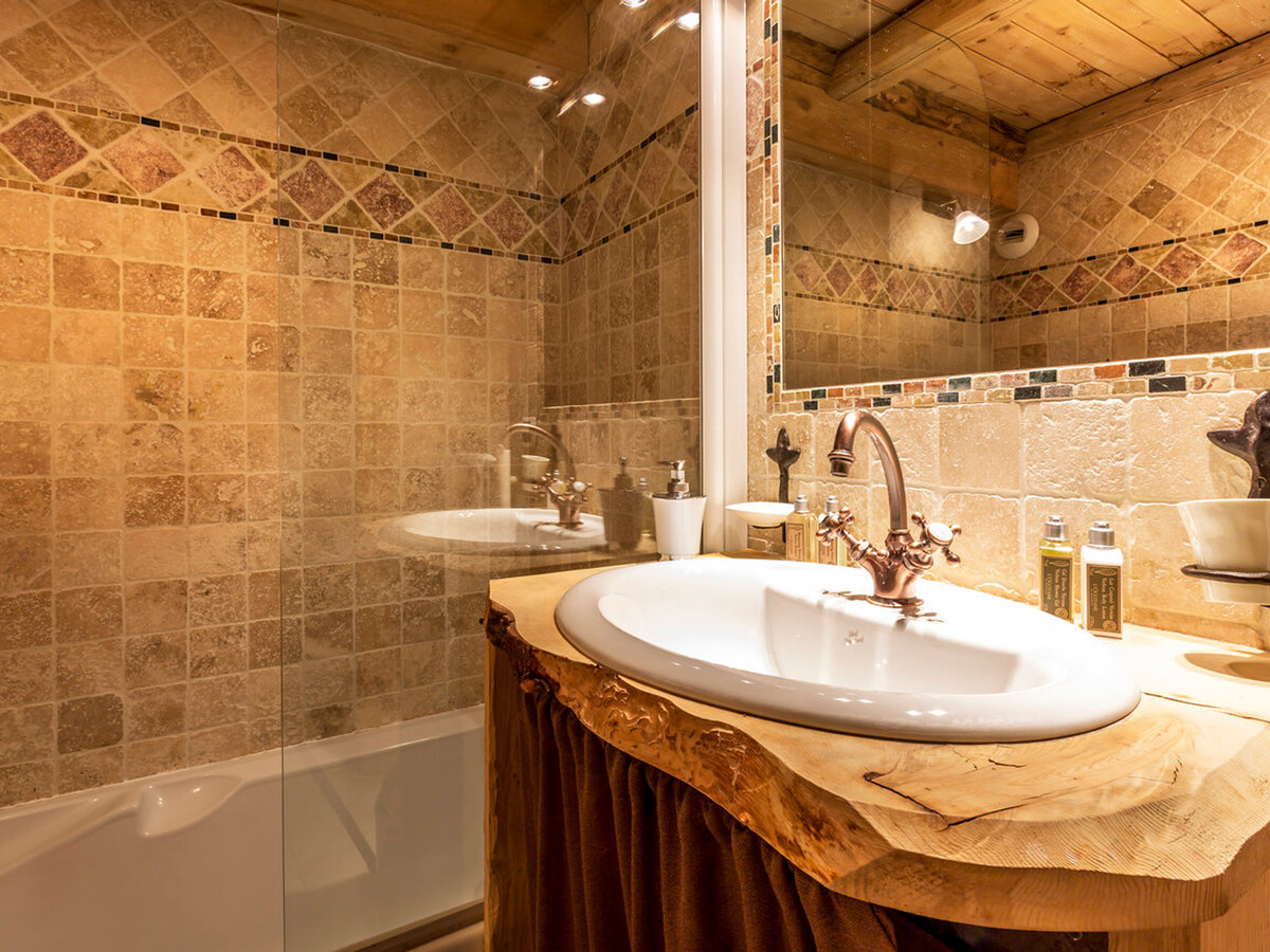 Appartement 6 personnes avec cheminée et balcon sud à Val-d'Isère - Photo 13
