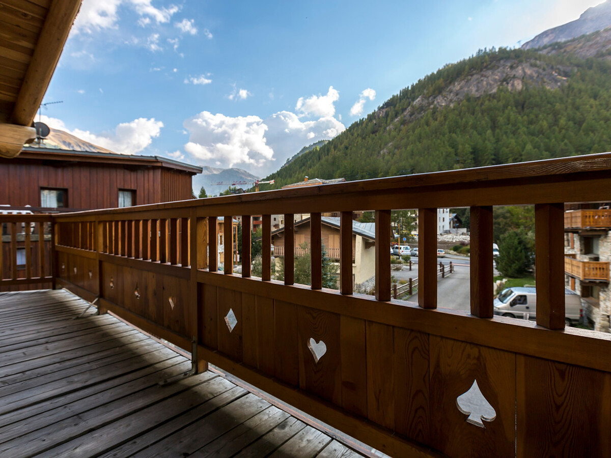 Appartement 6 personnes avec cheminée et balcon sud à Val-d'Isère - Photo 14