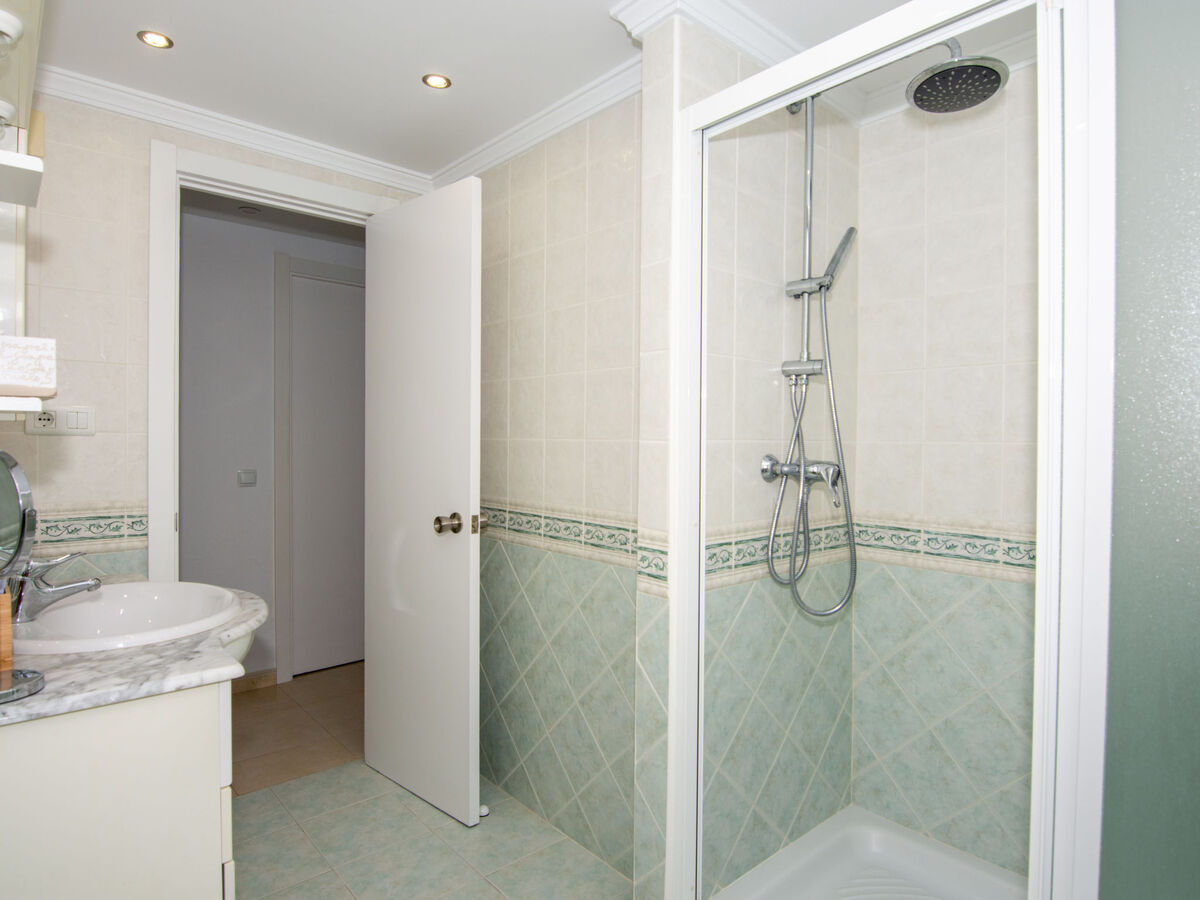 Appartement Eurosol 3 chambres, 300 m plage - Photo 12