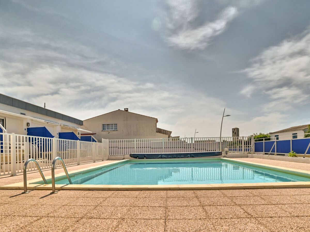Appartement à 50 m de la plage, piscine, vue mer partielle - Photo 16