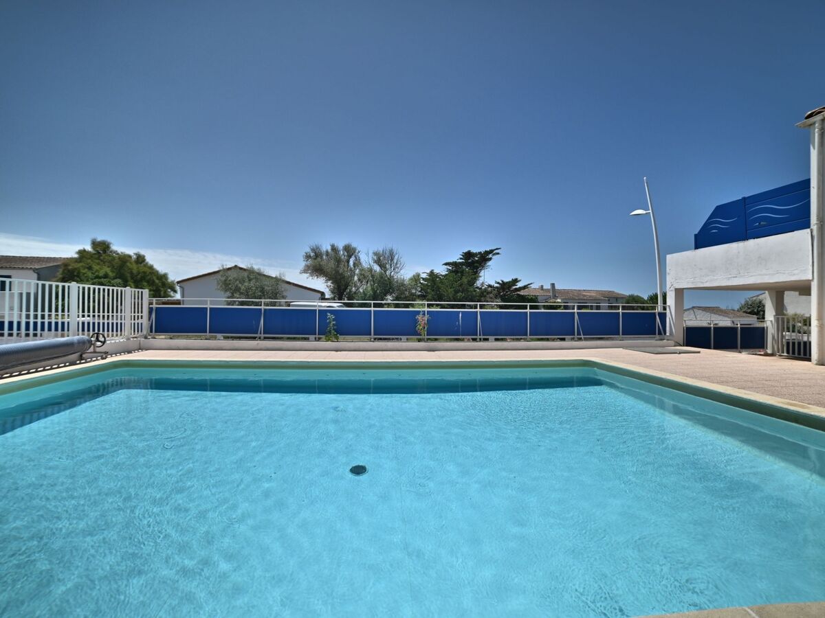 Appartement à 50 m de la plage, piscine, vue mer partielle - Photo 18