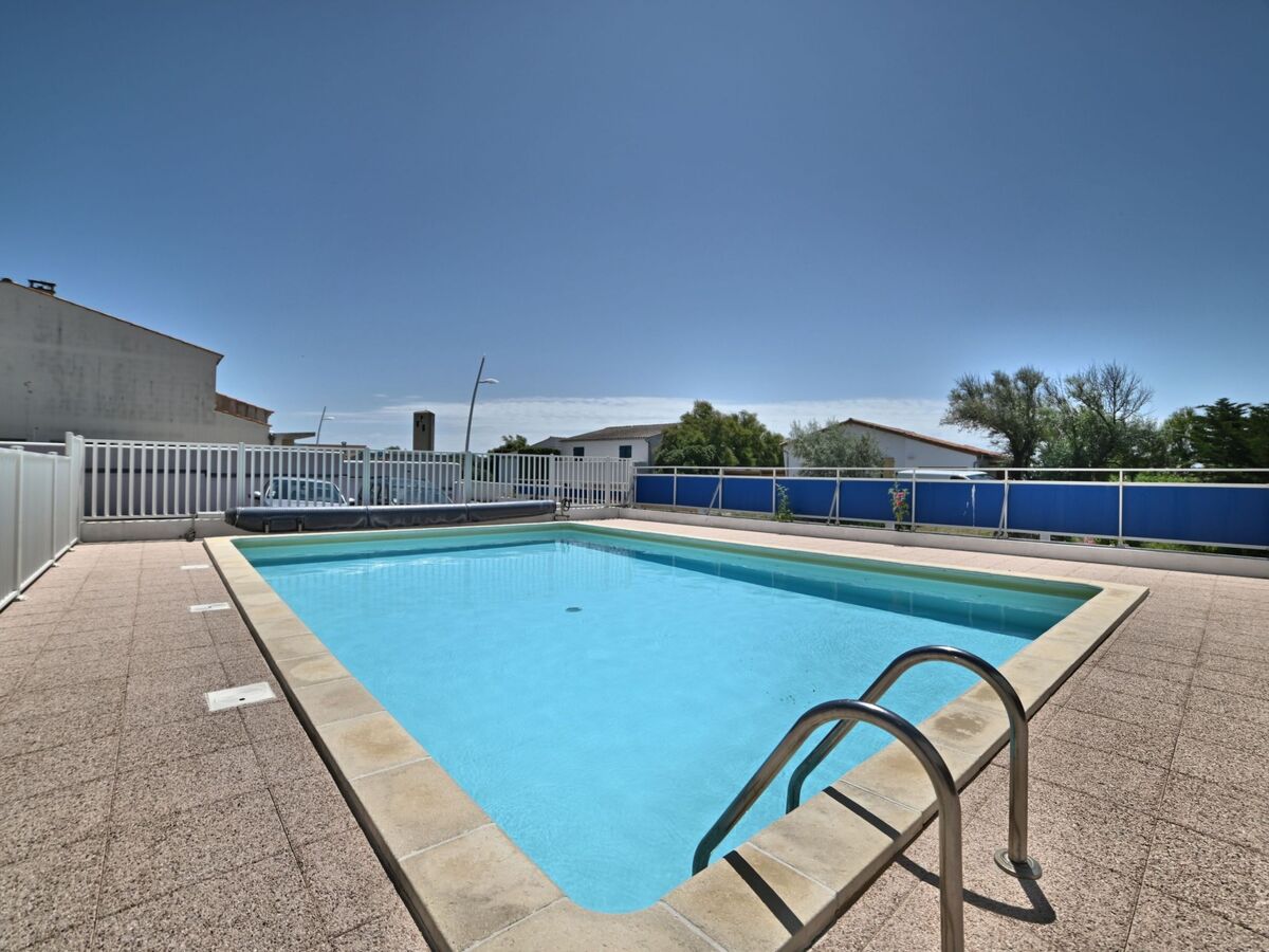 Appartement à 50 m de la plage, piscine, vue mer partielle - Photo 20