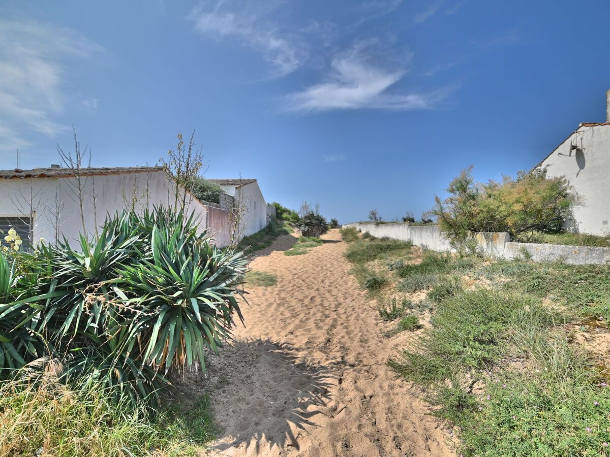 Appartement à 50 m de la plage, piscine, vue mer partielle - Photo 23
