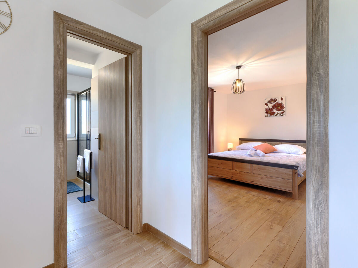 Maison Kosić avec piscine privée à Trget - Photo 10
