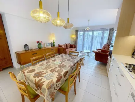 Appartement PMR avec Terrasse au Cœur de Granville, Proche Plage et Port - Photo 3