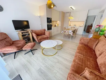 Appartement PMR avec Terrasse au Cœur de Granville, Proche Plage et Port - Photo 6