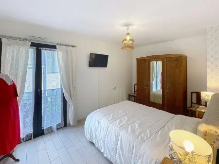 Appartement PMR avec Terrasse au Cœur de Granville, Proche Plage et Port - Photo 9