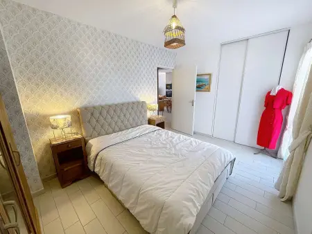 Appartement PMR avec Terrasse au Cœur de Granville, Proche Plage et Port - Photo 10