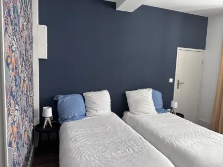 Studio 24m² centre historique Moulins, terrasse privée : photo 4